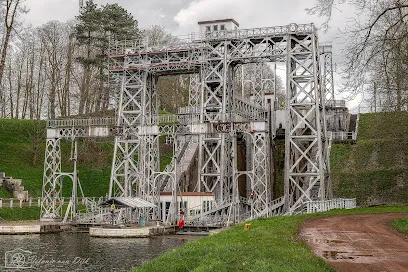 Photo de Ascenseur N°3 - Ancien canal du Centre