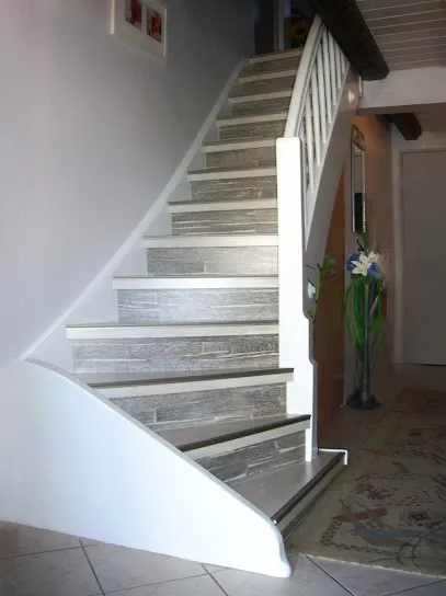 Photo de MAYTOP HABITAT - rénovation d'escaliers