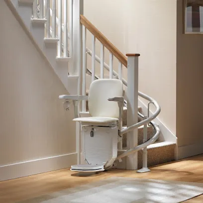 Photo de Plus : Expert en Monte Escalier Toulon (& Var), Fauteuil PMR & Ascenseur de maison
