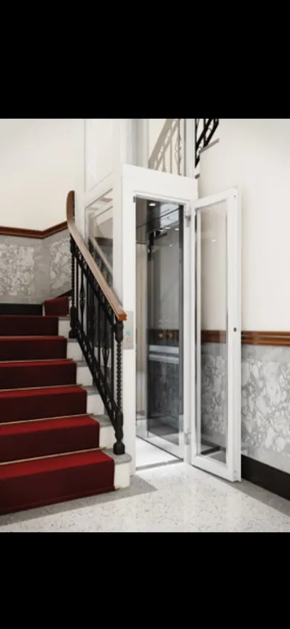 Photo de Sas lift me